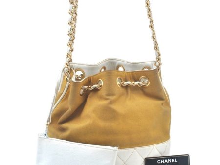 Authentic CHANEL PVC Calf Skin Matelasse Chain Shoulder Bag Beige White CC 6767J Online now